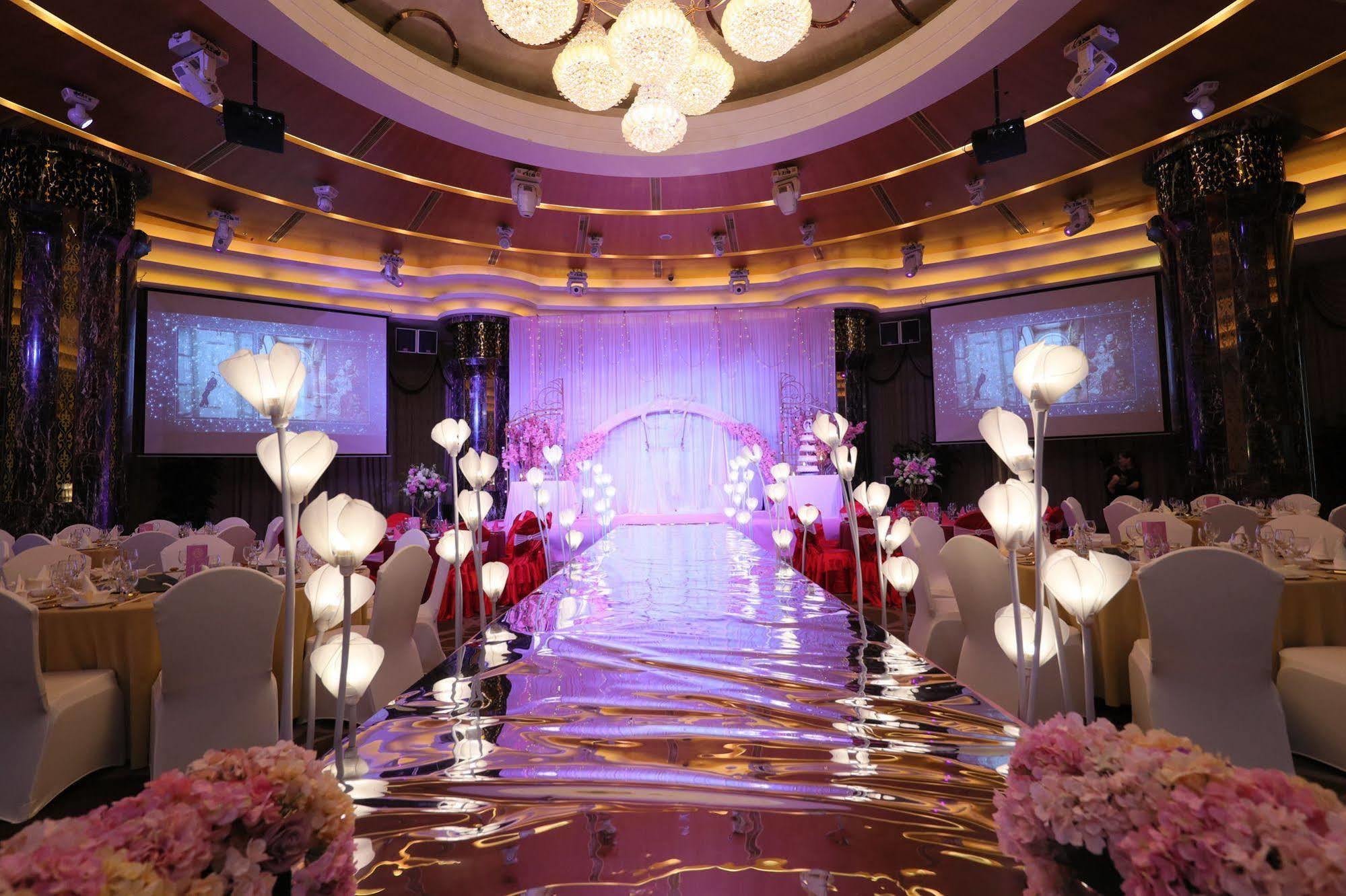 Renaissance Shenzhen Luohu Hotel Εξωτερικό φωτογραφία
